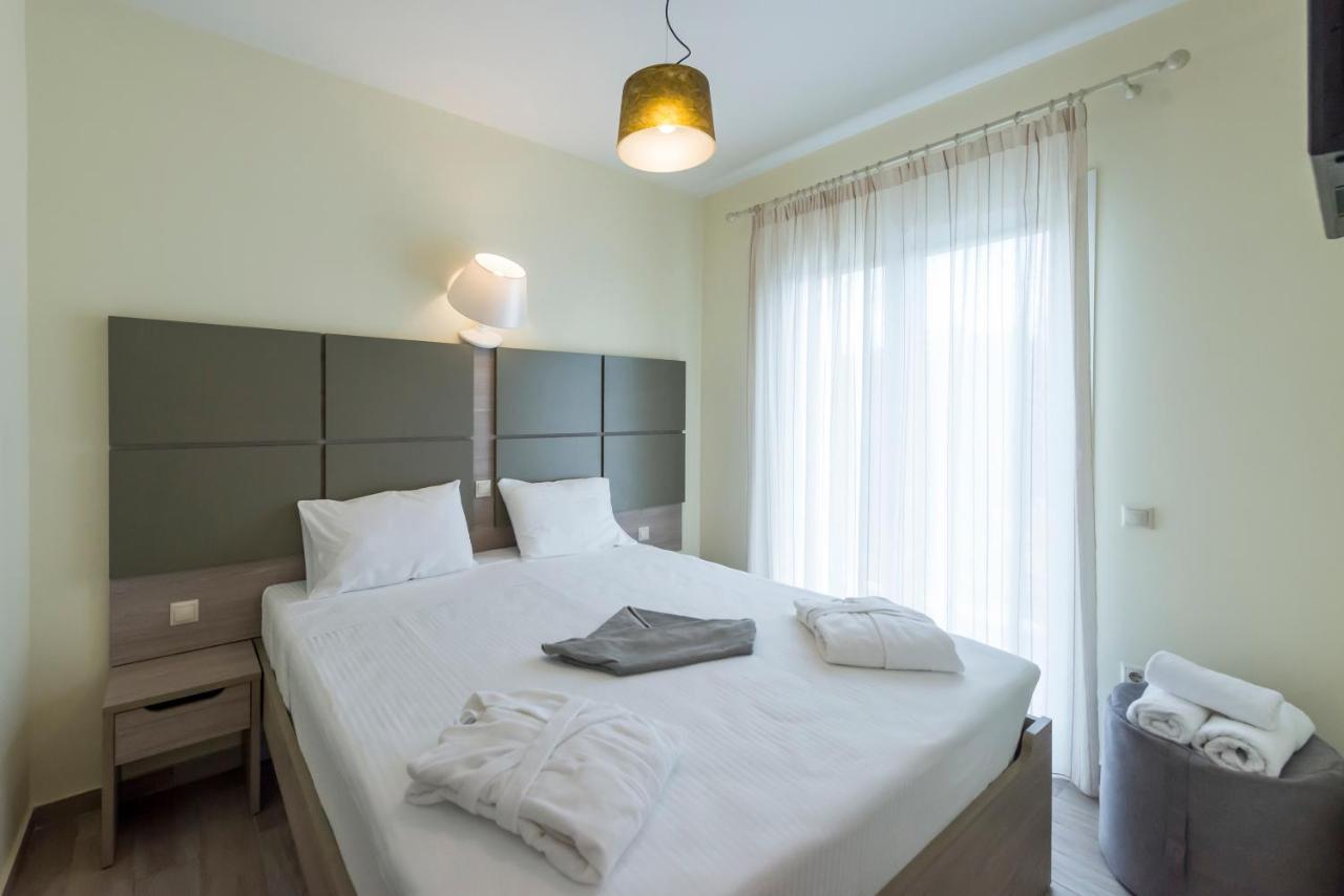 Venus Villa With Private Pool, 2Min To The Beach Finikounta Esterno foto